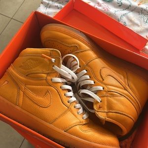 Used but condition are like new, wore a few times.